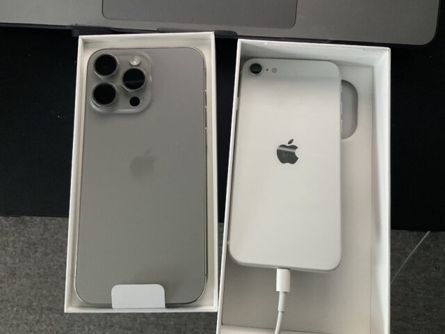 iPhoneSE(第2世代)とiPhone15 Pro Max
